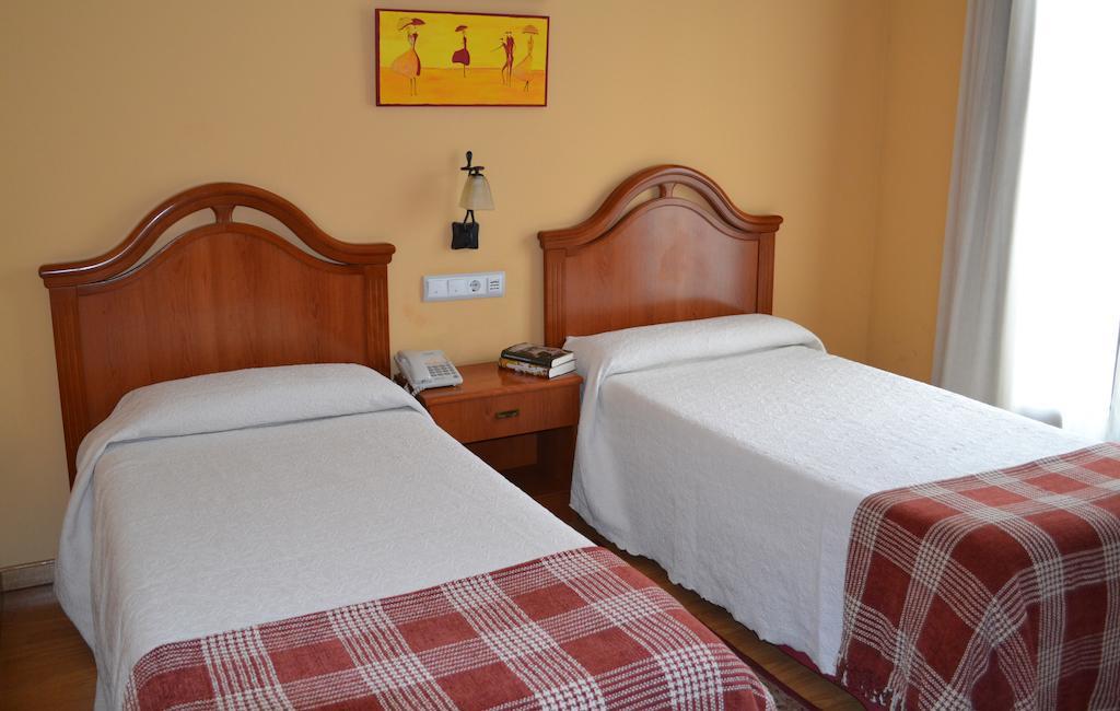 Hostal Quevedo Leão Quarto foto