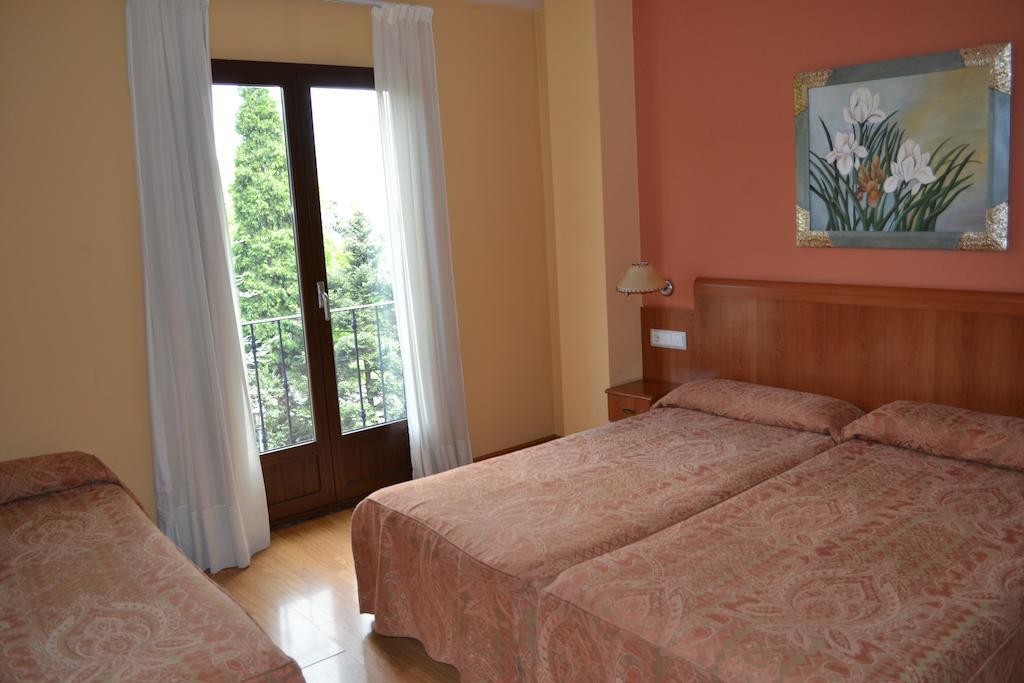 Hostal Quevedo Leão Quarto foto